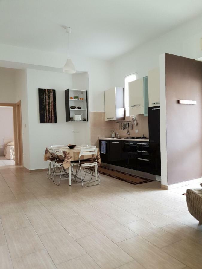 Grazioso Appartamento Vacanze The Lighthouse Паола Екстериор снимка